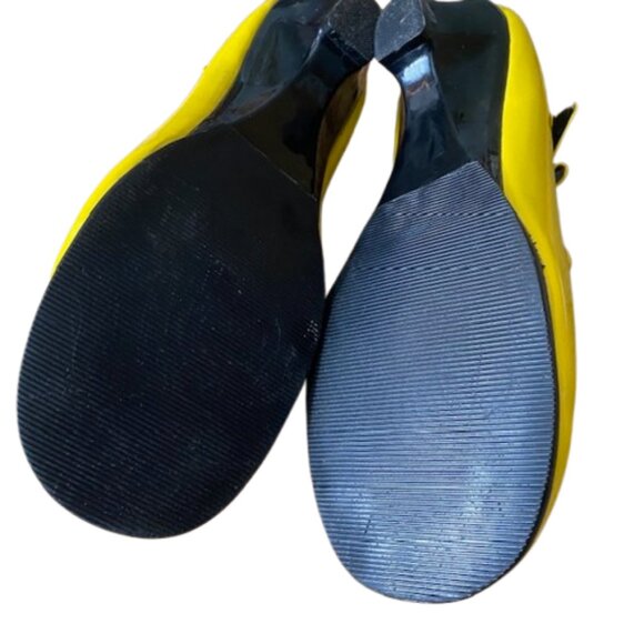 Disney Minnie Mouse Bright Yellow Mary Jane Shoes Kitten Heel Red Bows Size 8 - Picture 8 of 8